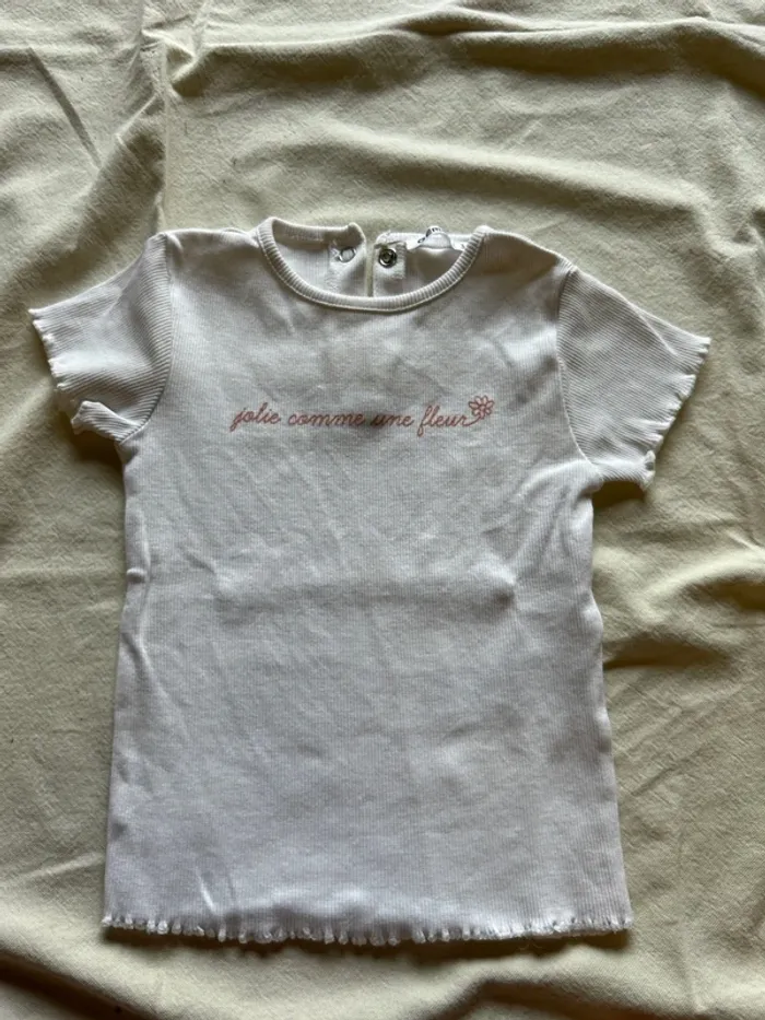 TEE shirt