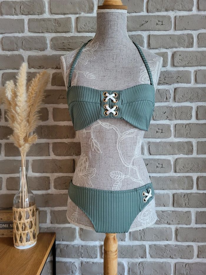 Maillot de bain 2 pièces vert sauge avec laçage - Kiabi