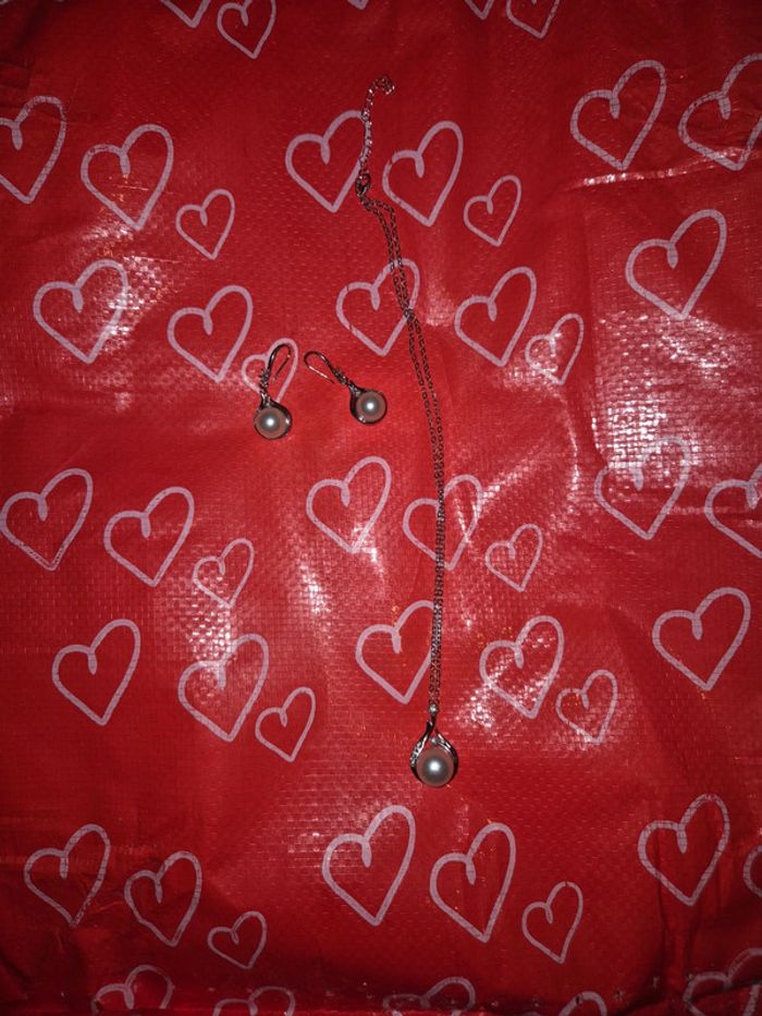 Collier boucles d'oreille