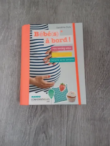 Livre bébé a bord agenda rendez vous livre maternité