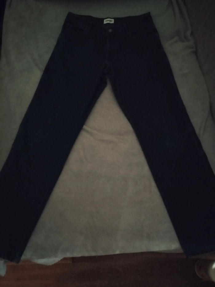 Jean wrangler homme taille 42/44 - photo numéro 3
