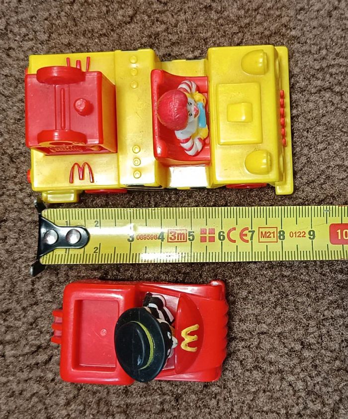 Lot figurines Ronald aeroport - photo numéro 2