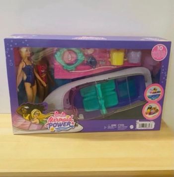 bâteau flottant barbie neuf