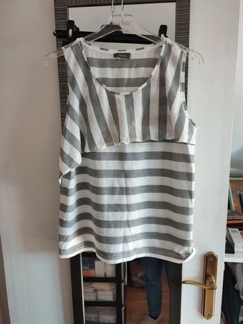 Débardeur rayé gris et blanc