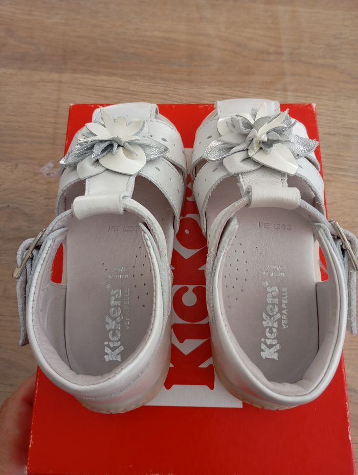 Kickers neuves pour fille en taille 23 - photo numéro 4