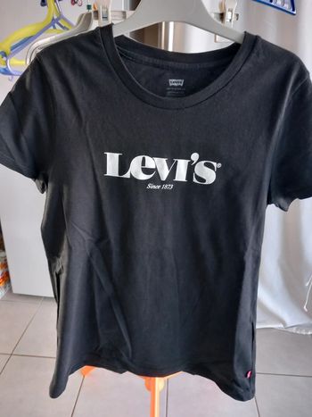 T-shirt Levi's