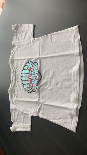 T-shirt blanc avec noeud sur les manches