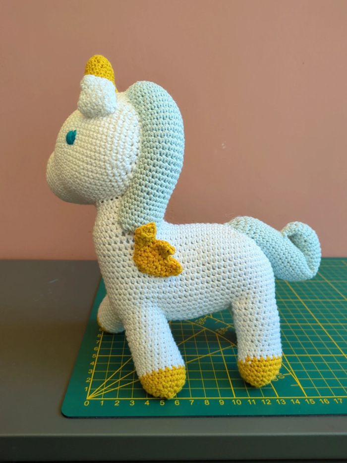 peluche licorne crochet Modèle pica pau - photo numéro 5
