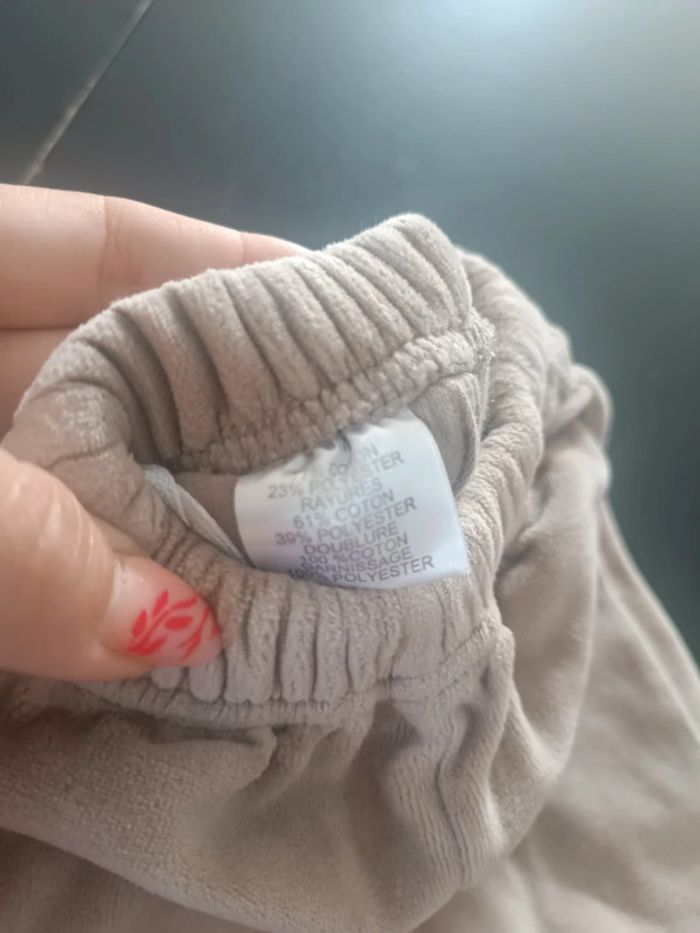 Pantalon 3 mois - photo numéro 4