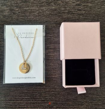 Cadeau Fête des mères Collier 40 cm avec coeur et gravé Maman chérie