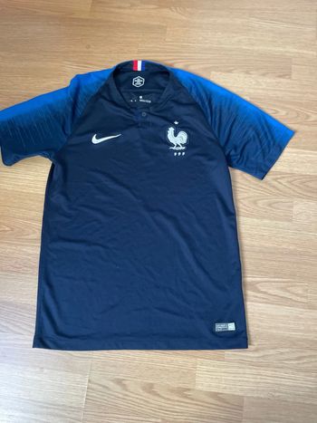 Haut Nike