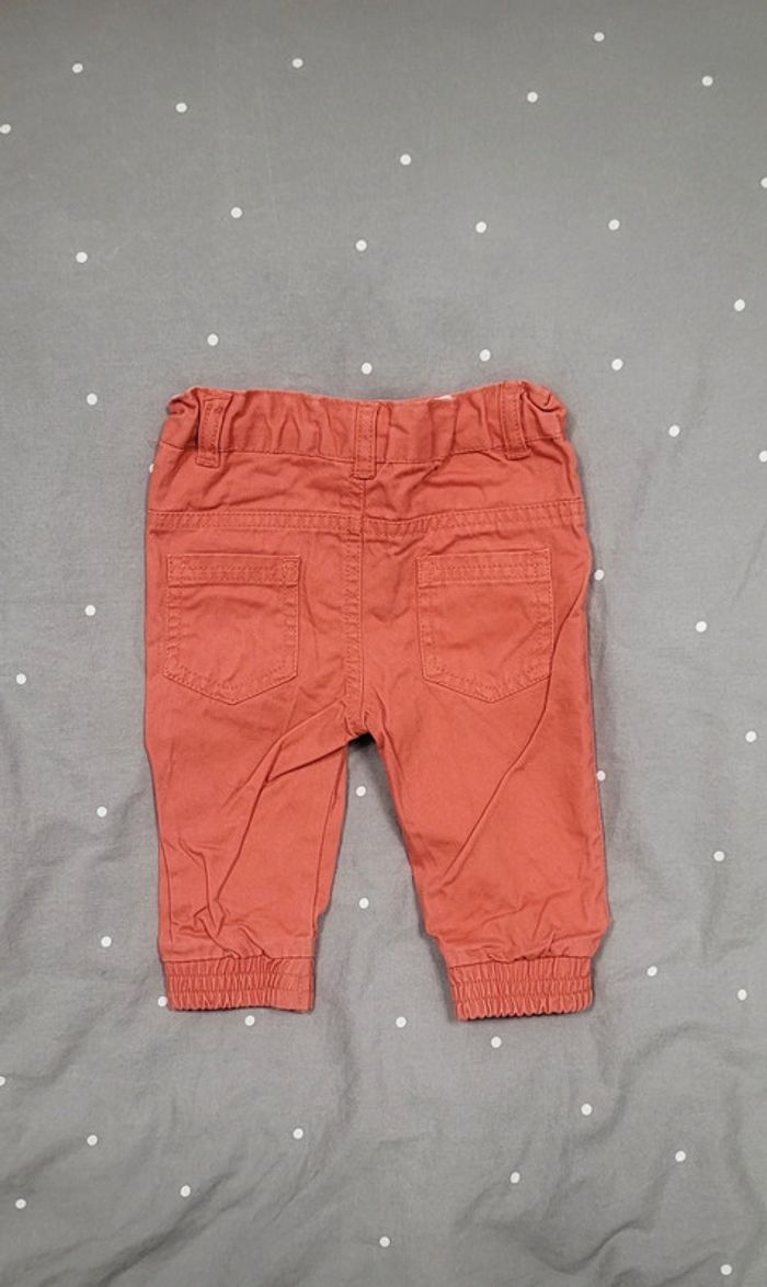 Lot de 3 pantalons 6 mois – Kiabi, Obaïbi & Orchestra - photo numéro 4