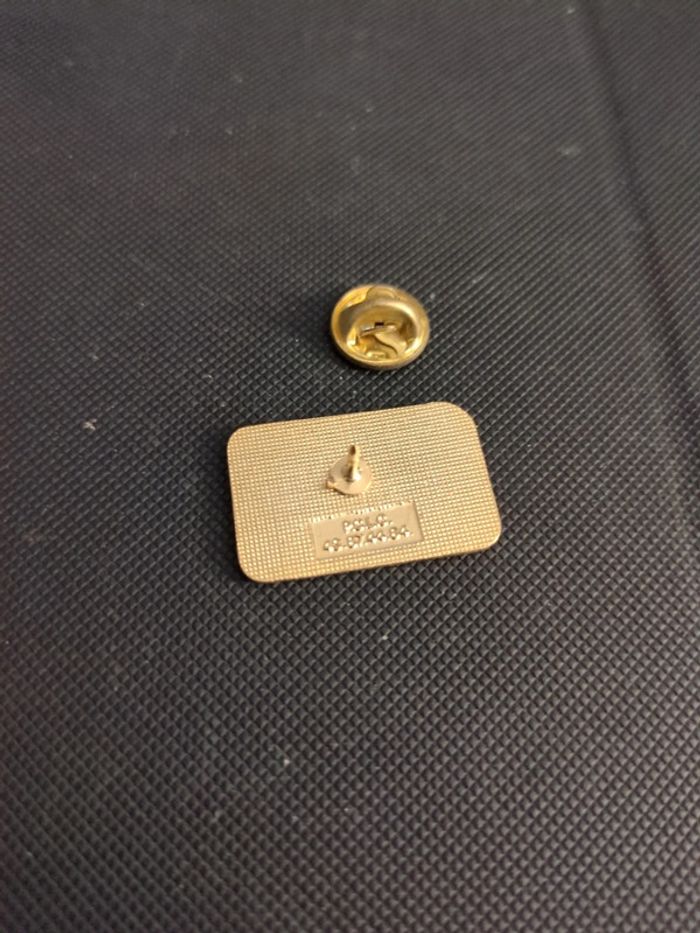 Pin's Primagaz Domogaz gaz - photo numéro 2