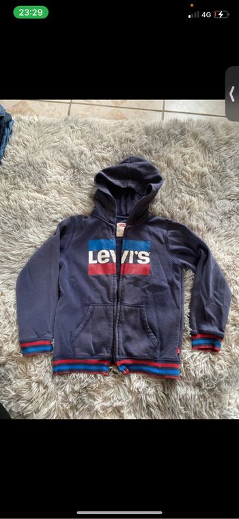 Veste Lévis