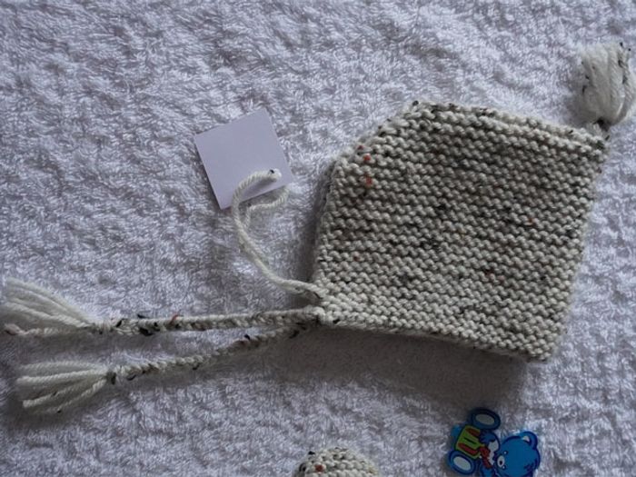 Ensemble écru chiné neuf Naissance : Bonnet lutin + chaussons - photo numéro 2