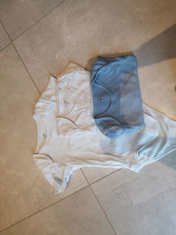 3 bodies manches courtes kiabi 36 mois