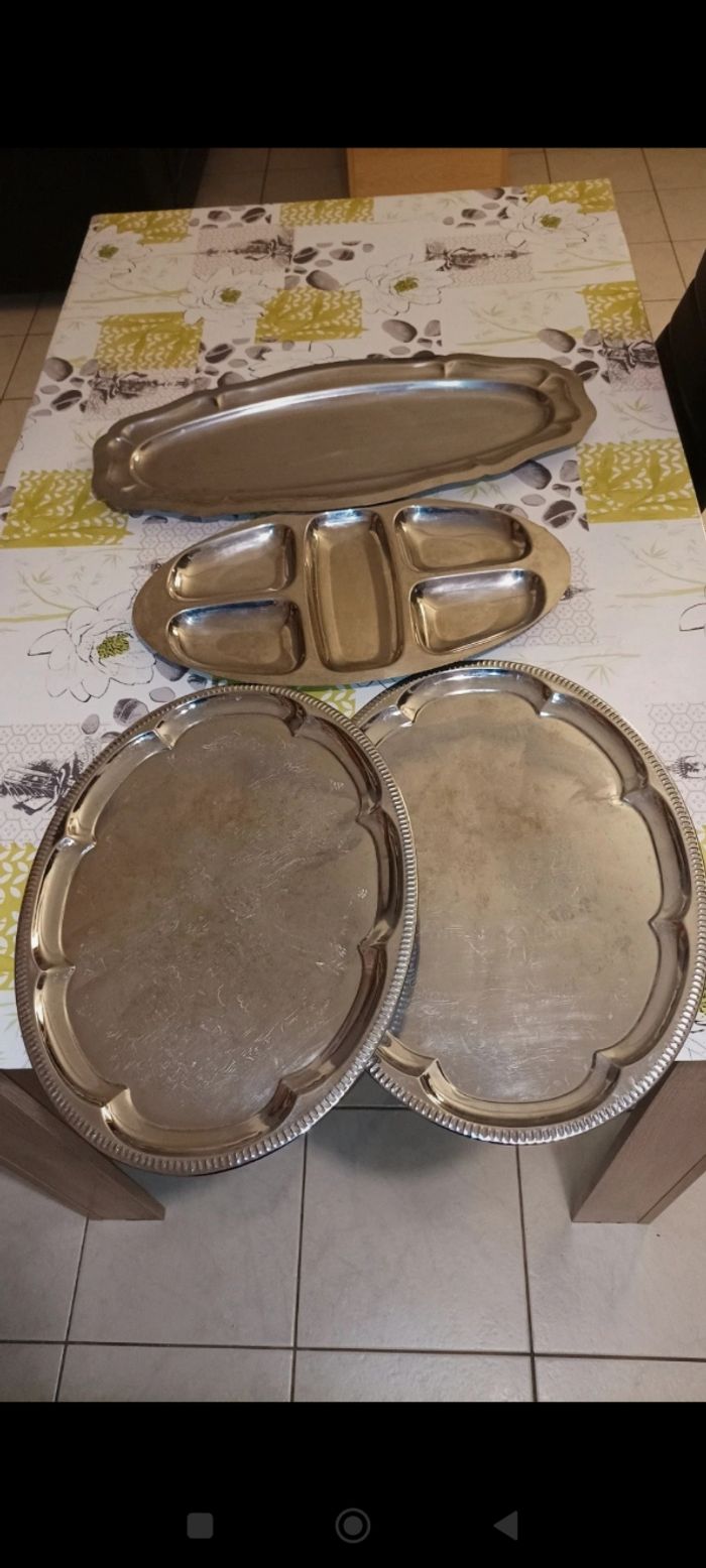 Lot de 4 plats en inox