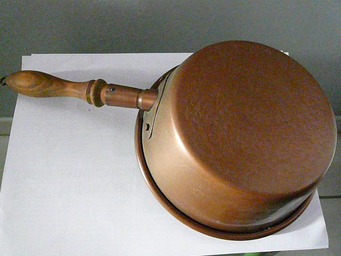 Poêlon en cuivre