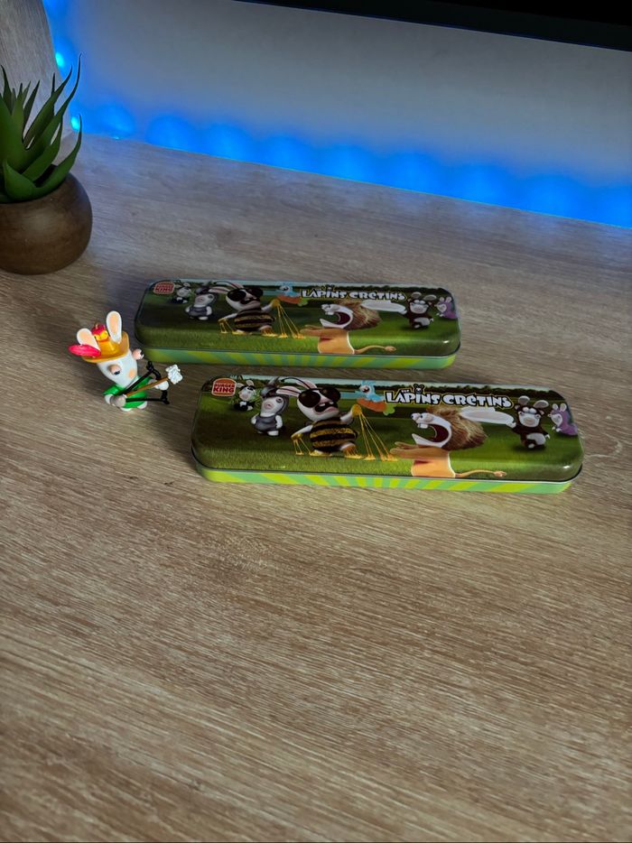 Lot lapin cretins 2 boîtes metal Burgeur King et figurine