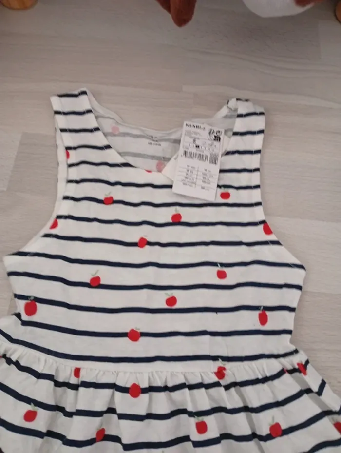 Robe Kiabi 5ans - photo numéro 2