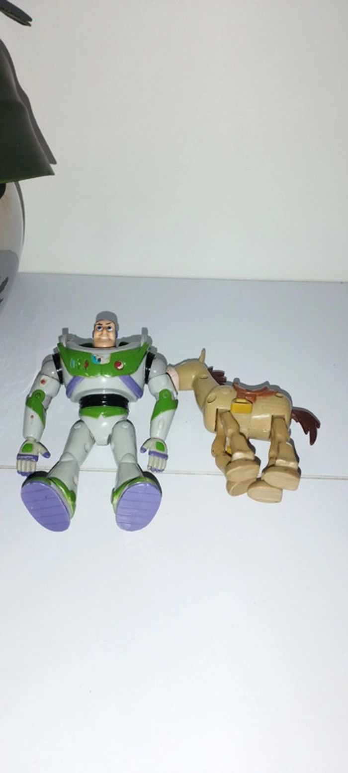 Buzz l'éclair et pile poil - photo numéro 6