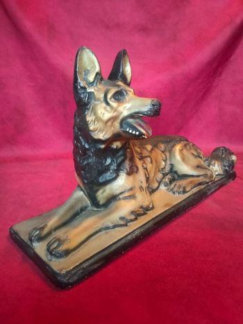 Chien design MDF en plâtre hauteur 31 cm