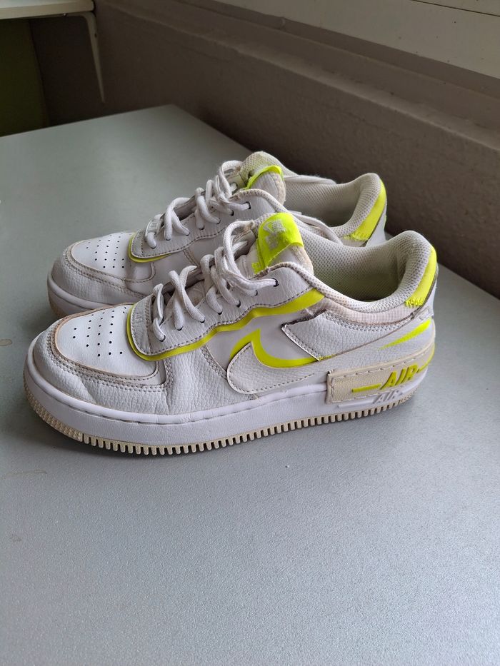 Baskets Nike Air force 1 blanche et jaune - photo numéro 3