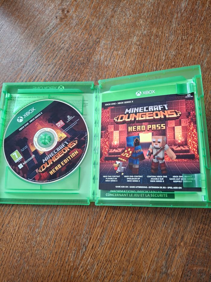 Jeu xbox one minecraft dungeons hero edition - photo numéro 3