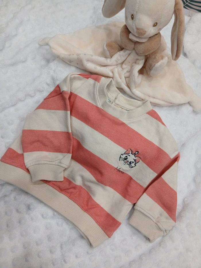 Pull disney marie - photo numéro 2