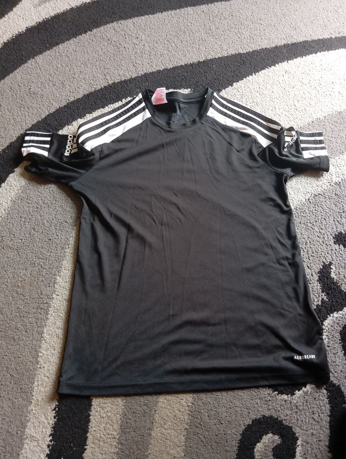 T-shirt garçon.