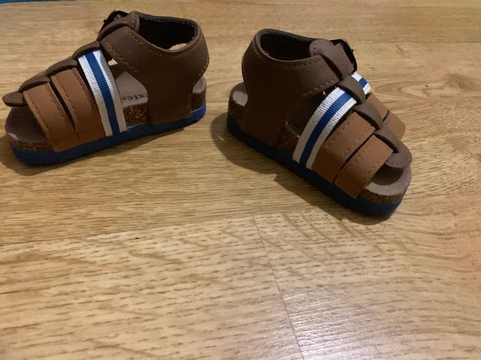 Sandales bébé 18 - photo numéro 3