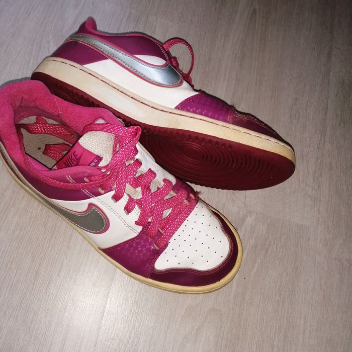 Basket roses Nike