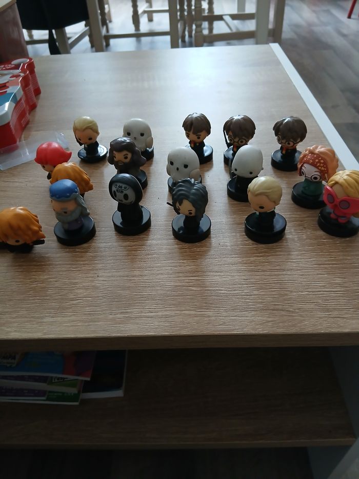 Lot 14 tampons harry potter +3 embouts crayon - photo numéro 2