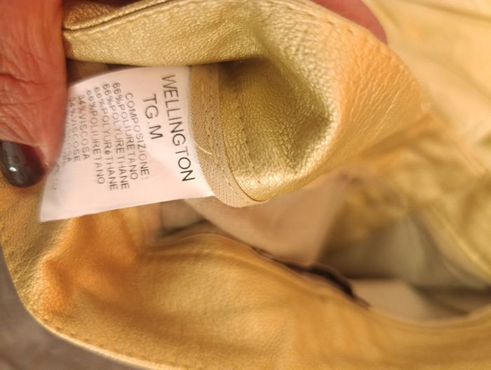 Pantalon Chantal B en simili– Taille M – Doré, idéal fêtes ! - photo numéro 6