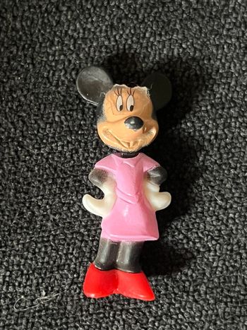 Minnie figurine