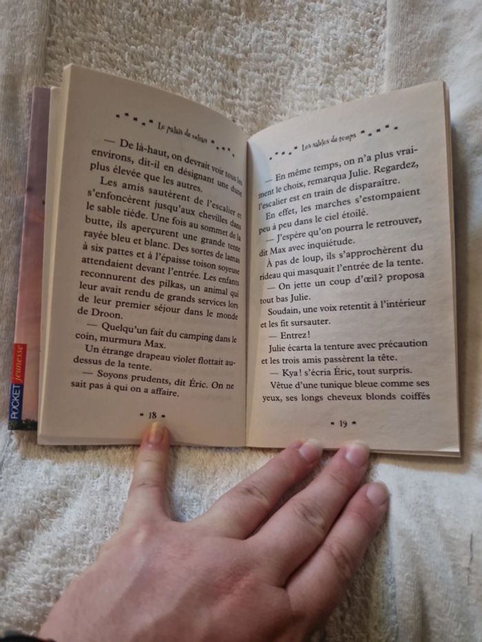 Livre le monde de droon - photo numéro 2