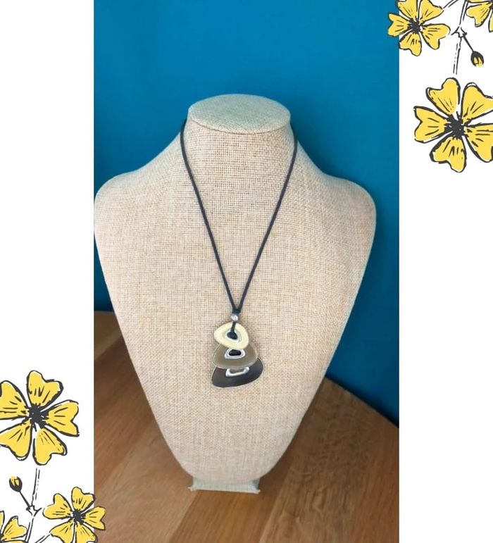 Collier pendentif géométrique vintage – Collection Sable & Ébène - photo numéro 5