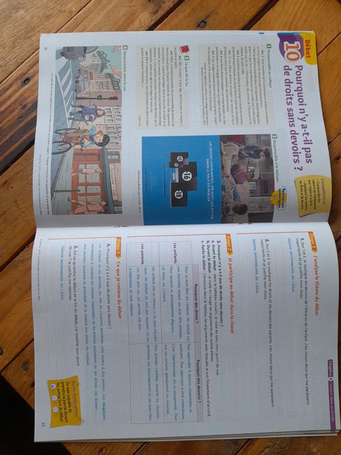 Cahier/ manuel emc 6e version corrigée - photo numéro 3