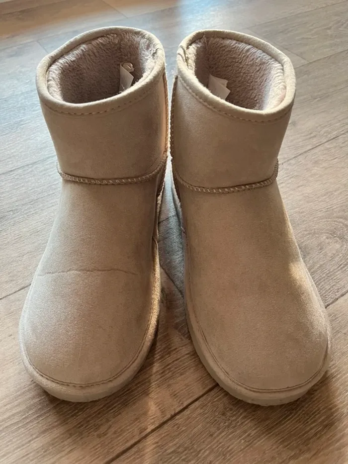 Bottines fourrées neuves - photo numéro 4
