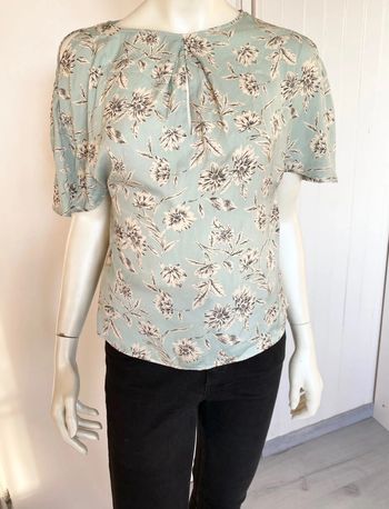 Blouse imprimée – Mango – Vert d’eau fleuri – Taille XS/convient 36 – Excellent état