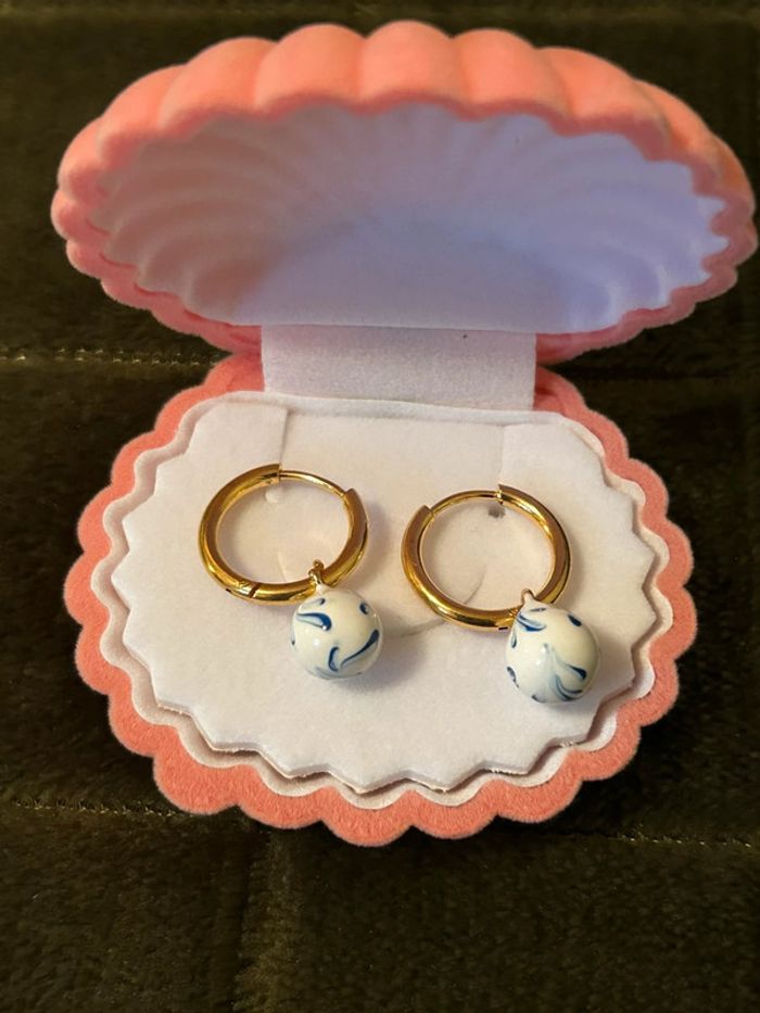 Boucles d’oreilles perle en porcelaine - photo numéro 4