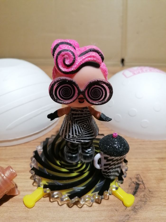 Poupée LOL Light Glitter