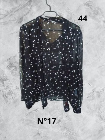 N°17 Blouse transparente noir/blanc T44. Sweet.