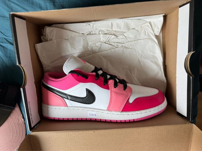 Air Jordan 1 Low GS Pinksicle – Taille 40 – Neuve avec boîte - photo numéro 7