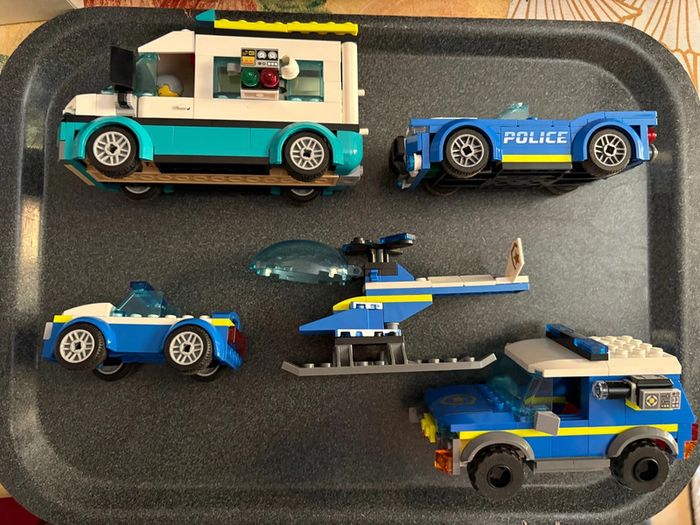 Lot lego city et mini figures - photo numéro 4