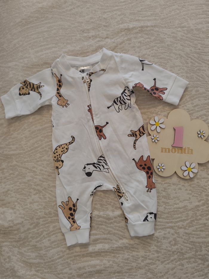 Pyjama neuf 1M - photo numéro 2