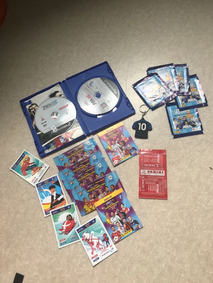 Lot de foot panini foot ps2 fifa - photo numéro 1