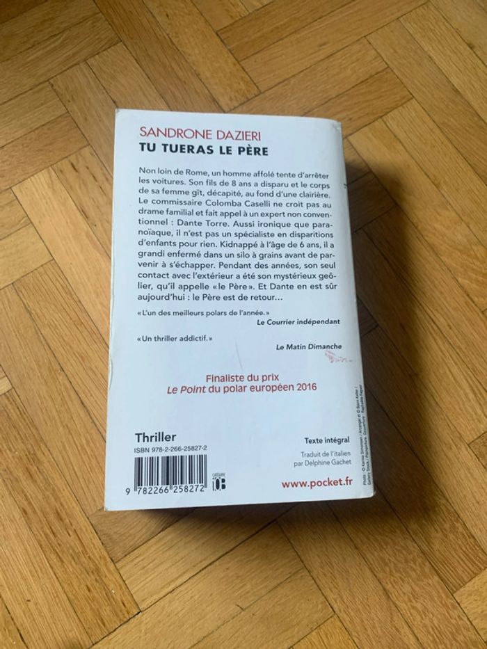 Livre : tu tueras le père - photo numéro 3