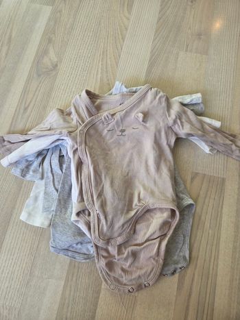 Lot bodies + pantalon