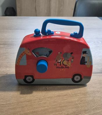 Boîte à musique bus de cirque